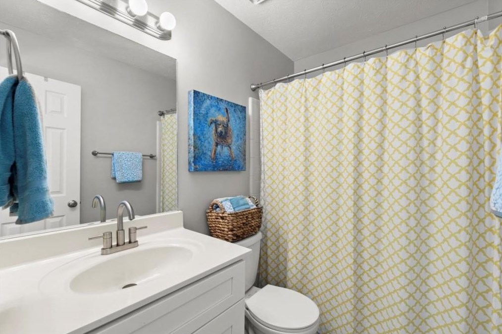 5035 Bridges Dr, Alpharetta GA  30022-6670 exterior