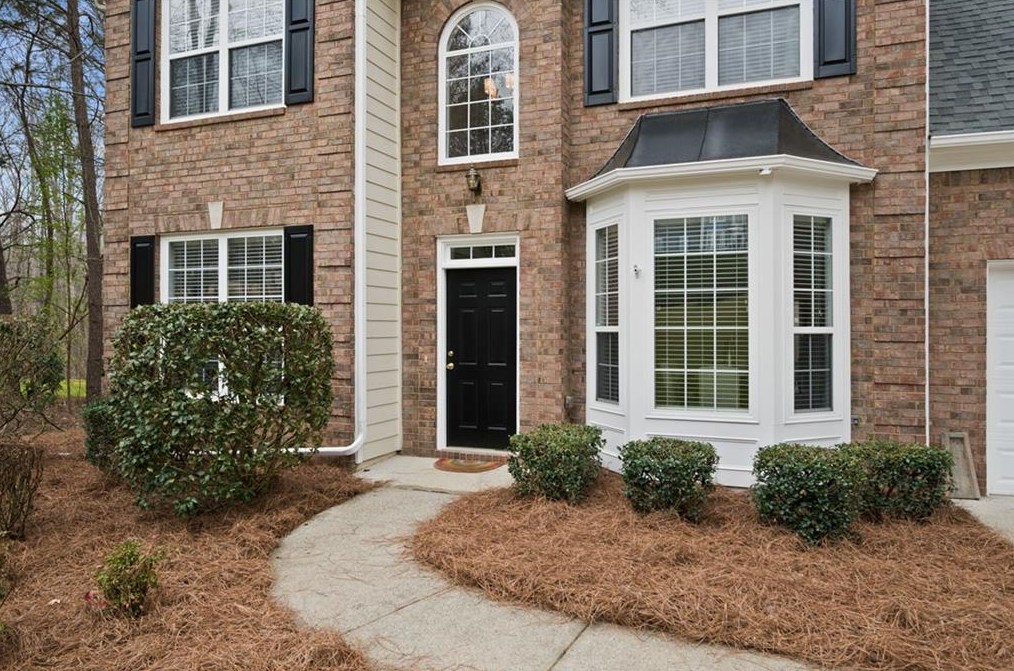 335 Sable Ct, Alpharetta, GA 30004-8011