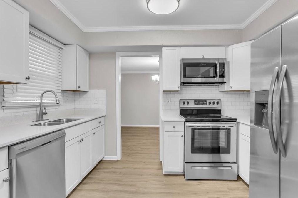 2067 Troutdale Dr, Decatur GA  30032-6043 exterior