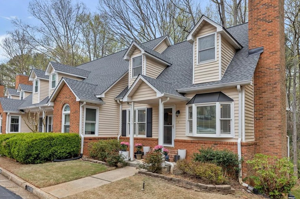 1030 Sasha Ln, Roswell, GA 30075-3650