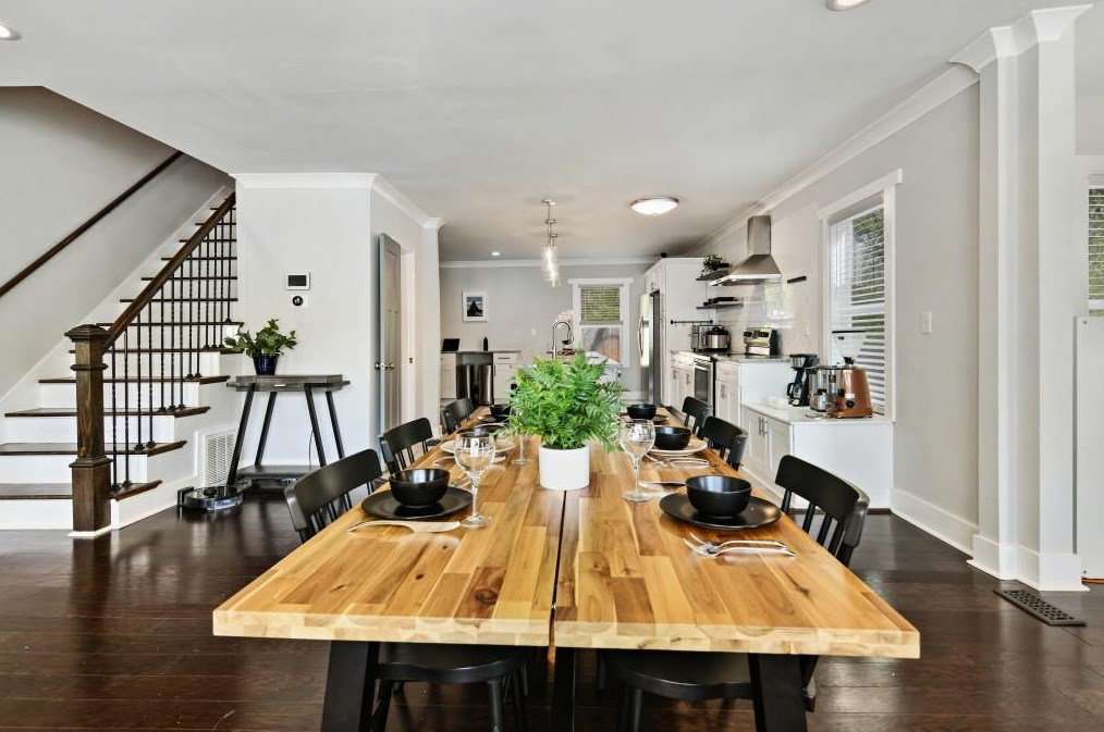 1376 Smith St, Atlanta GA  30316-2734 exterior
