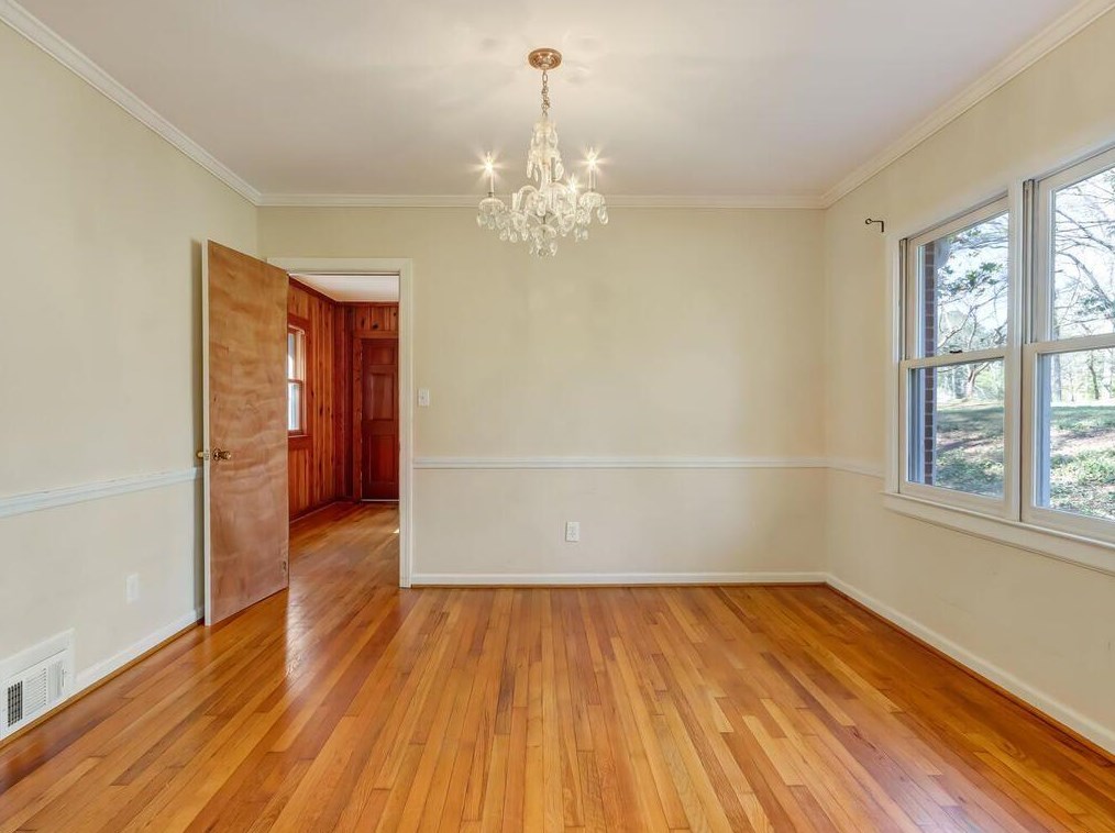 2121 Trailmark Dr, Decatur GA  30033-1933 exterior