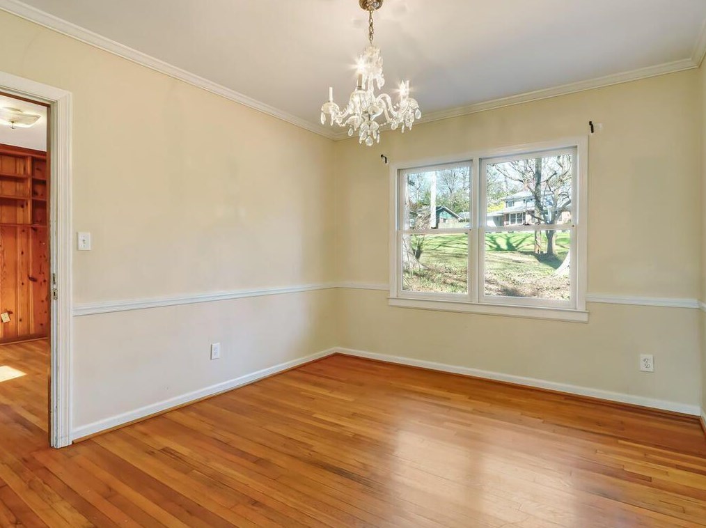 2121 Trailmark Dr, Decatur GA  30033-1933 exterior