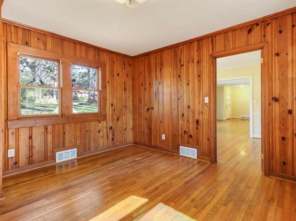 2121 Trailmark Dr, Decatur GA  30033-1933 exterior