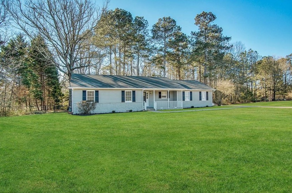 2895 Fairview Rd, Porterdale, GA 30016