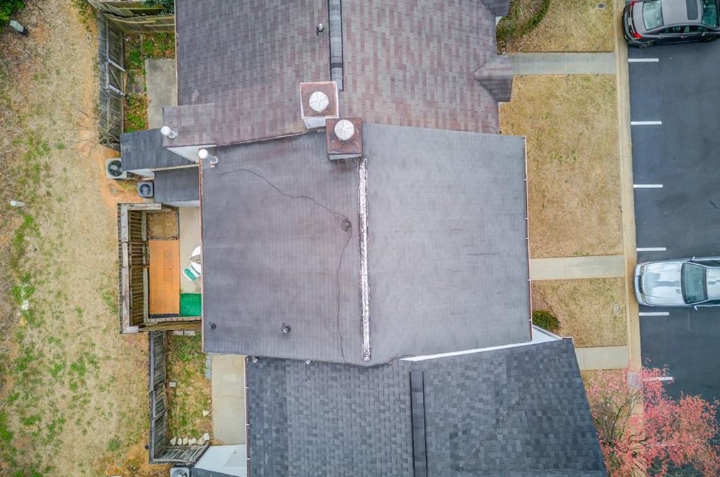 3992 Wolcott Cir, Atlanta GA  30340-4245 exterior
