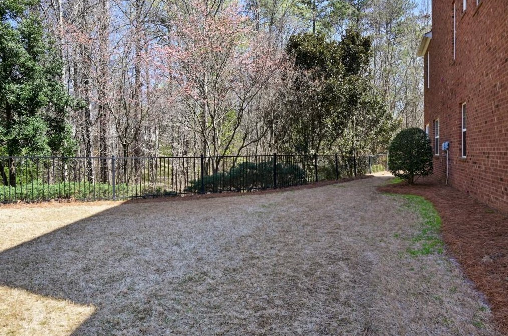 2981 Rivergreen Ln, Atlanta GA 30339-8550 exterior