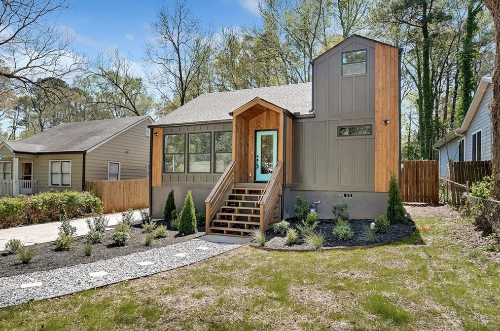 2001 Swazey Dr, Decatur GA  30032-3909 exterior