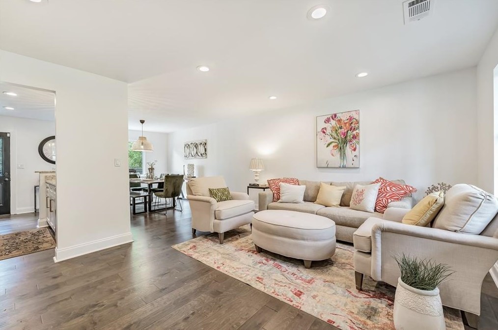 2867 Joyce Ave, Decatur GA  30032-4325 exterior