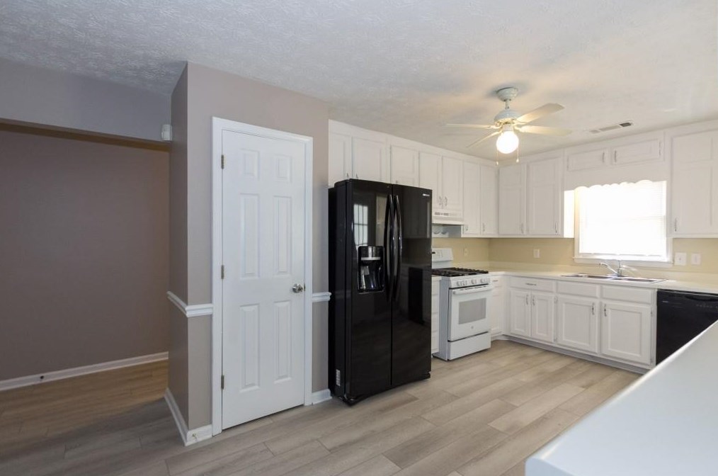 4291 Fiddlers Bnd, Loganville, GA 30052