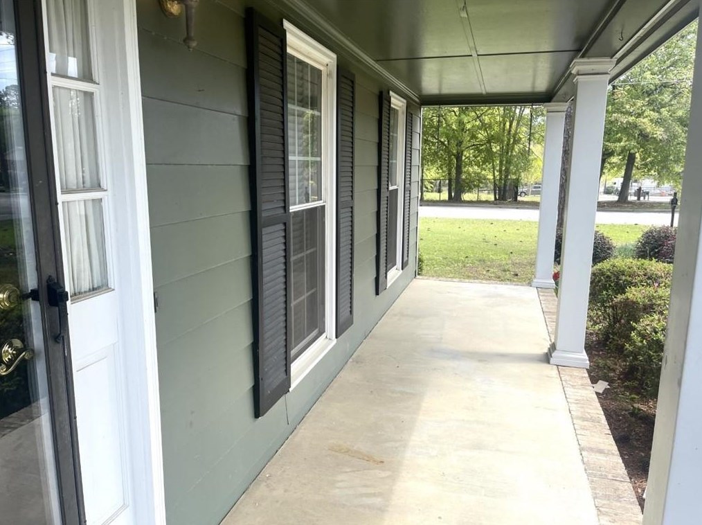 1011 Hilltop Dr, Tifton, GA 31794