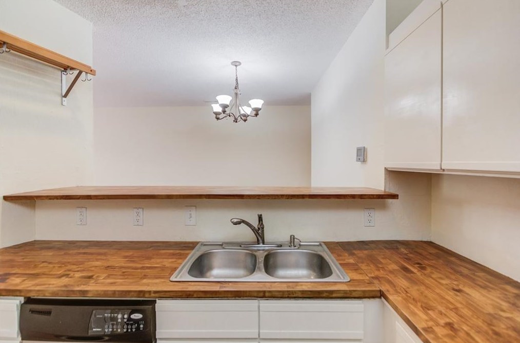 497 Sherman Way, Decatur GA  30033-5466 exterior