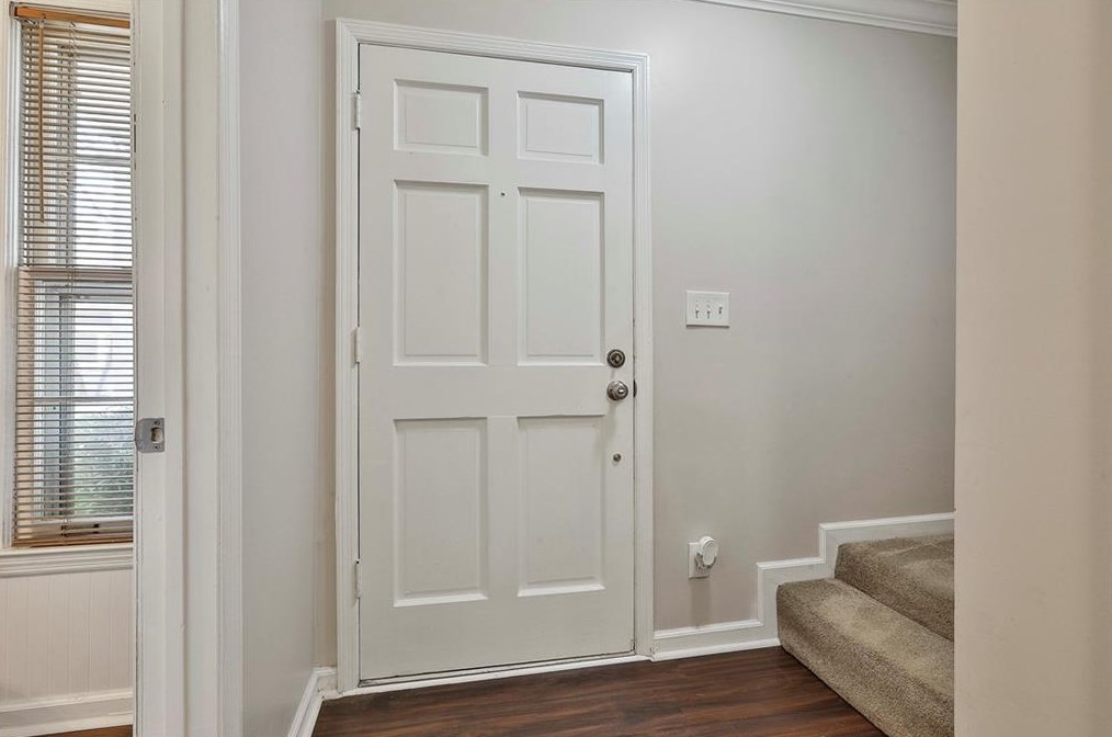 2766 Farmstead Rd, Smyrna GA  30080-2620 exterior