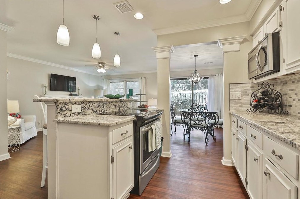 2766 Farmstead Rd, Smyrna GA  30080-2620 exterior