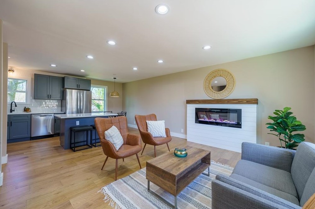 2255 Wallingford Dr, Decatur GA 30032-6239 exterior