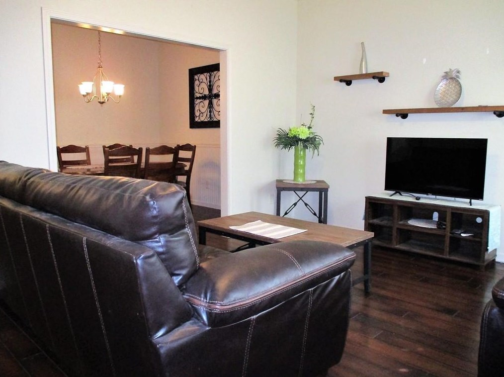 122 Millers Ln, Calhoun, GA 30701
