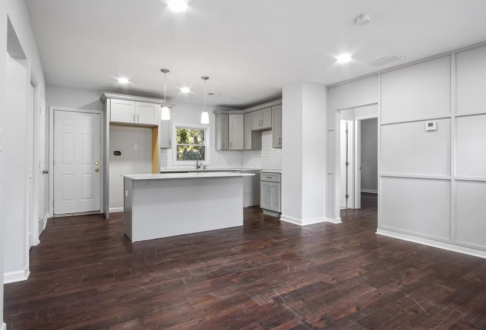 3378 Glenwood Rd, Decatur GA  30032-4276 exterior