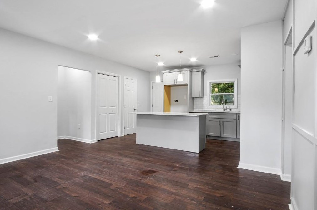 3378 Glenwood Rd, Decatur GA  30032-4276 exterior