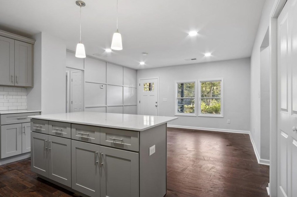 3378 Glenwood Rd, Decatur GA  30032-4276 exterior