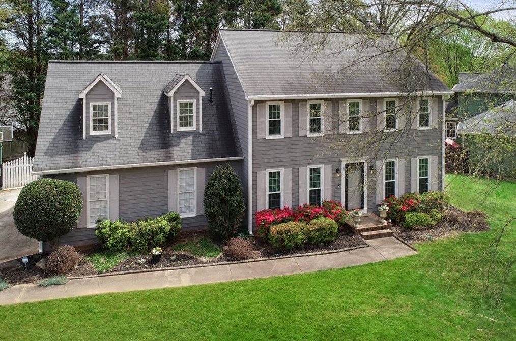 110 Carriage Station Cir, Roswell, GA 30075-4653