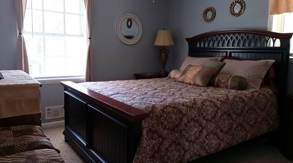 1524 Pine Glen Cir, Decatur GA  30035-1527 exterior