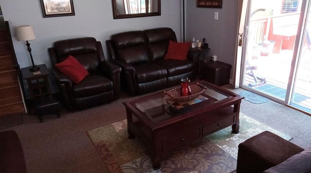 1524 Pine Glen Cir, Decatur GA  30035-1527 exterior