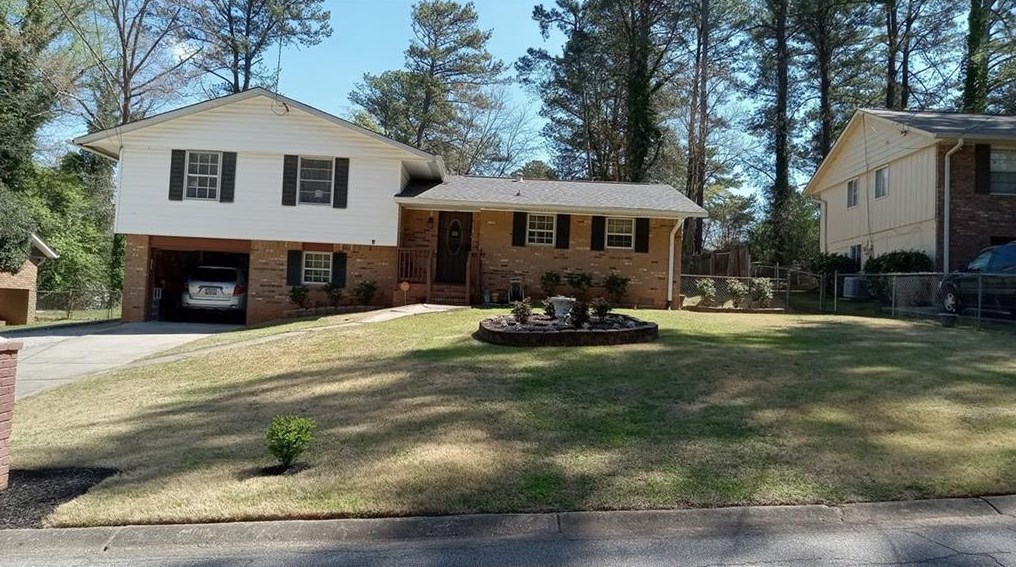 1524 Pine Glen Cir, Decatur, GA 30035-1527