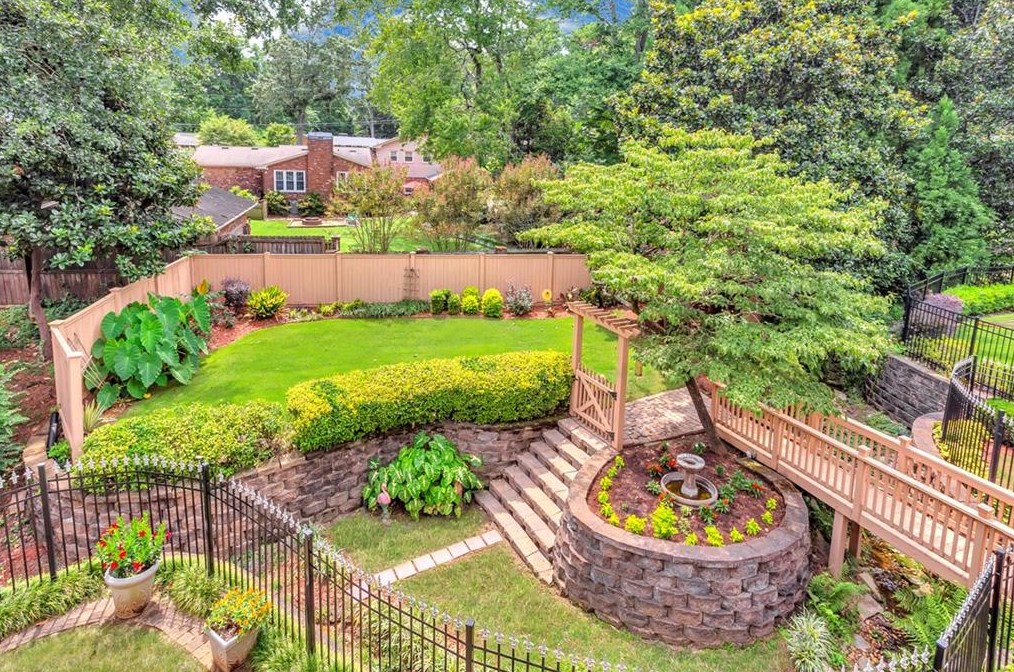 1539 Reserve Cir, Decatur GA  30033-1538 exterior