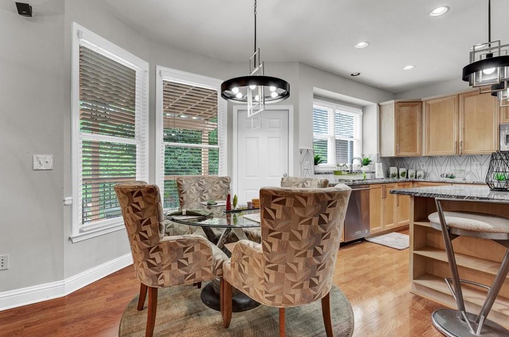 1539 Reserve Cir, Decatur GA  30033-1538 exterior