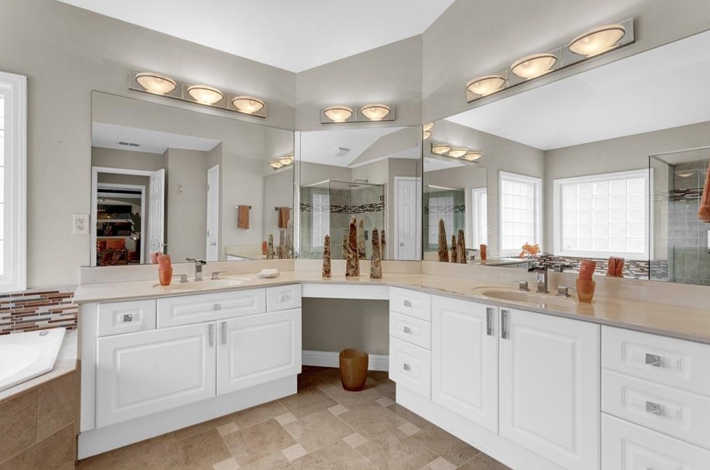 1539 Reserve Cir, Decatur GA  30033-1538 exterior