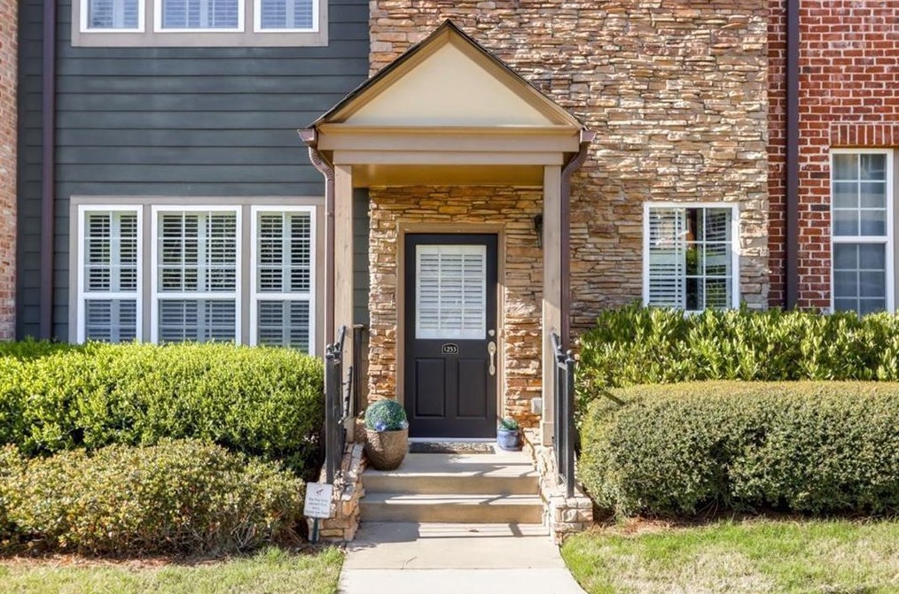 1253 Ashford Creek Park Ne, Atlanta, GA 30319