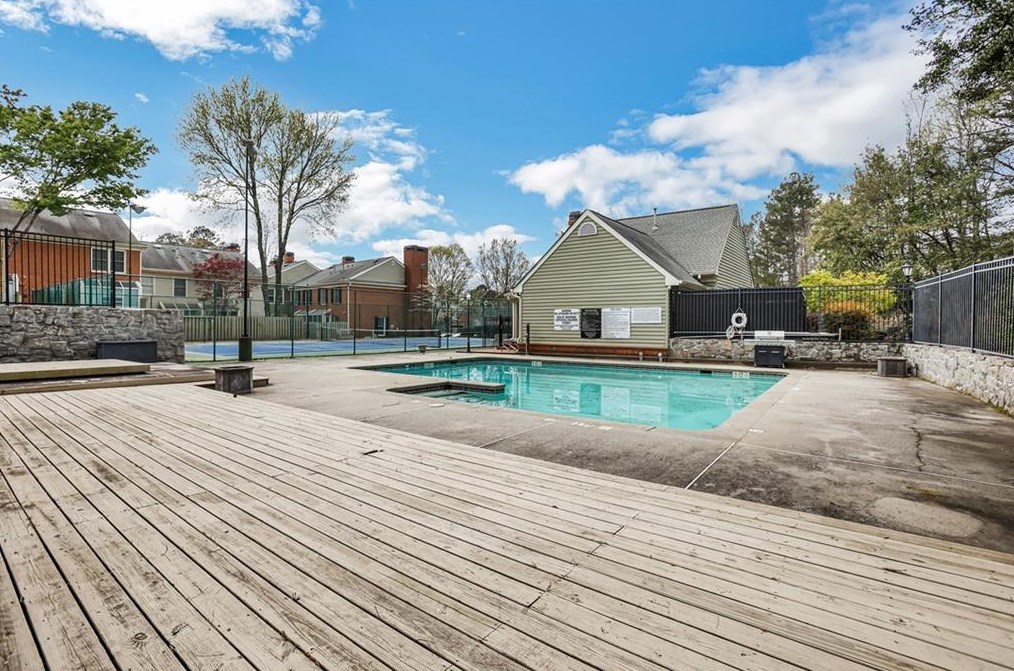 50 Mount Vernon Cir, Atlanta GA  30338-5434 exterior