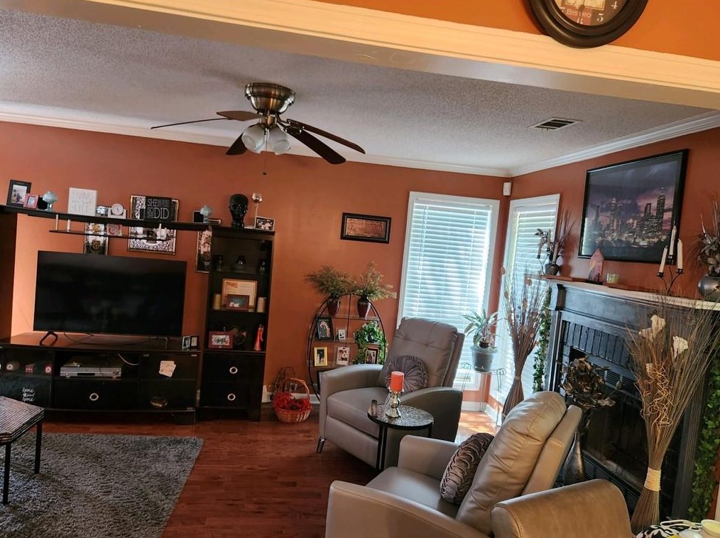 850 Churchill Ct, Stone Mountain, GA 30083