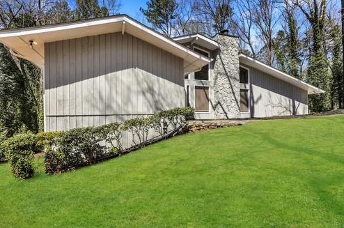 5268 Golf Valley Way, Stone Mountain, GA 30088