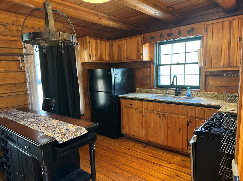 312 Highland Ridge Rd, Ellijay, GA 30540