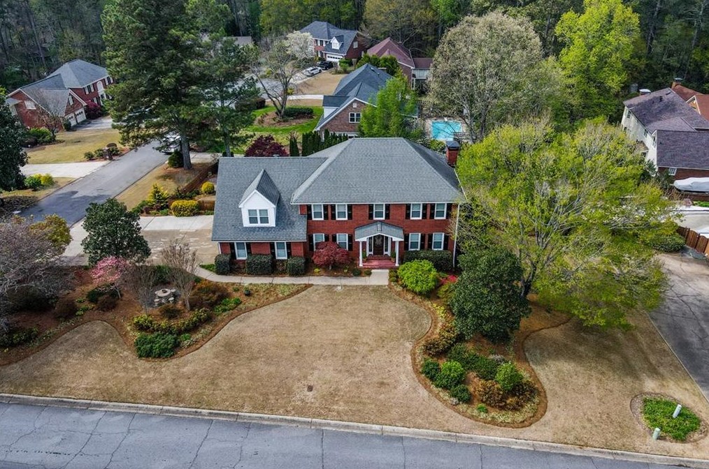 4979 Woodfall Dr Sw, Lilburn, GA 30047