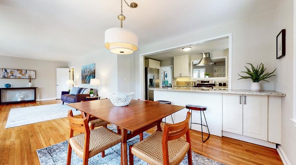 579 Superior Ave, Decatur GA  30030-1404 exterior