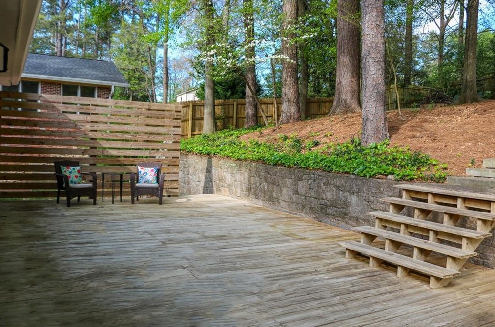 579 Superior Ave, Decatur GA  30030-1404 exterior