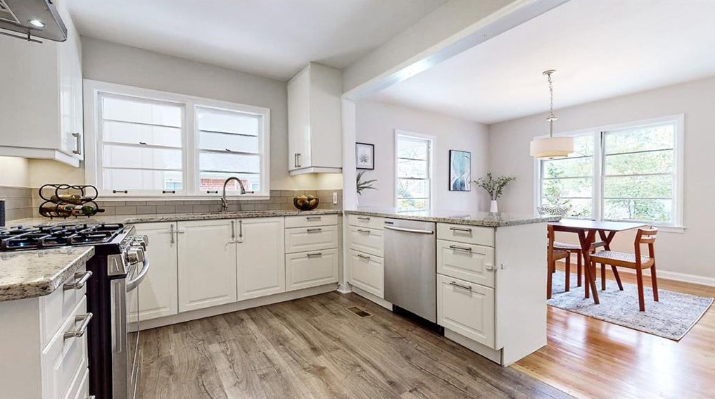 579 Superior Ave, Decatur GA  30030-1404 exterior