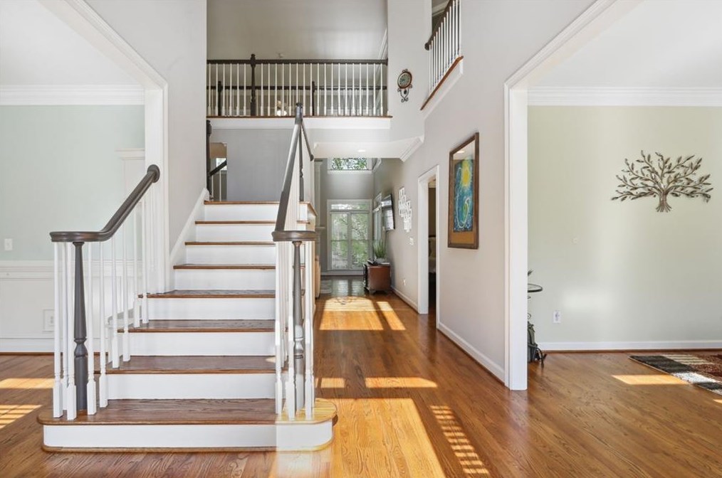 1240 Seale Dr, Alpharetta, GA 30022-6138