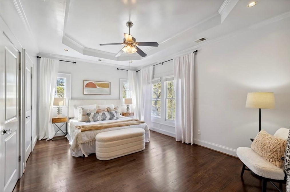 224 Chelsea Dr, Decatur GA  30030-5004 exterior