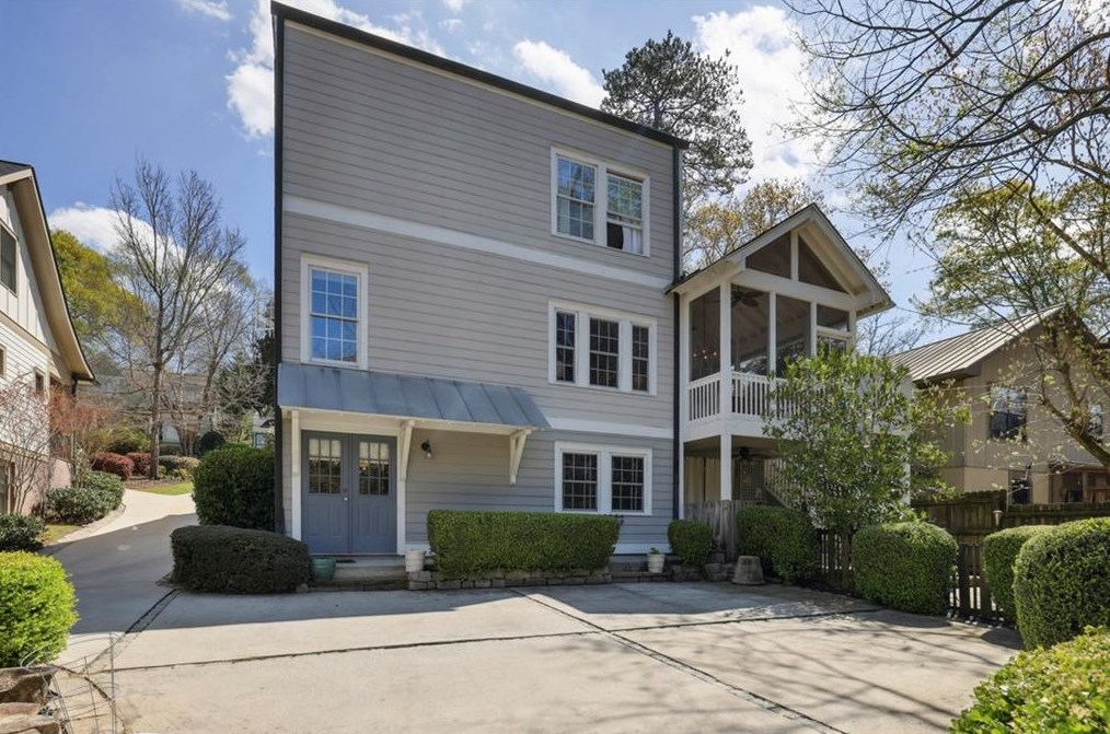 224 Chelsea Dr, Decatur GA  30030-5004 exterior