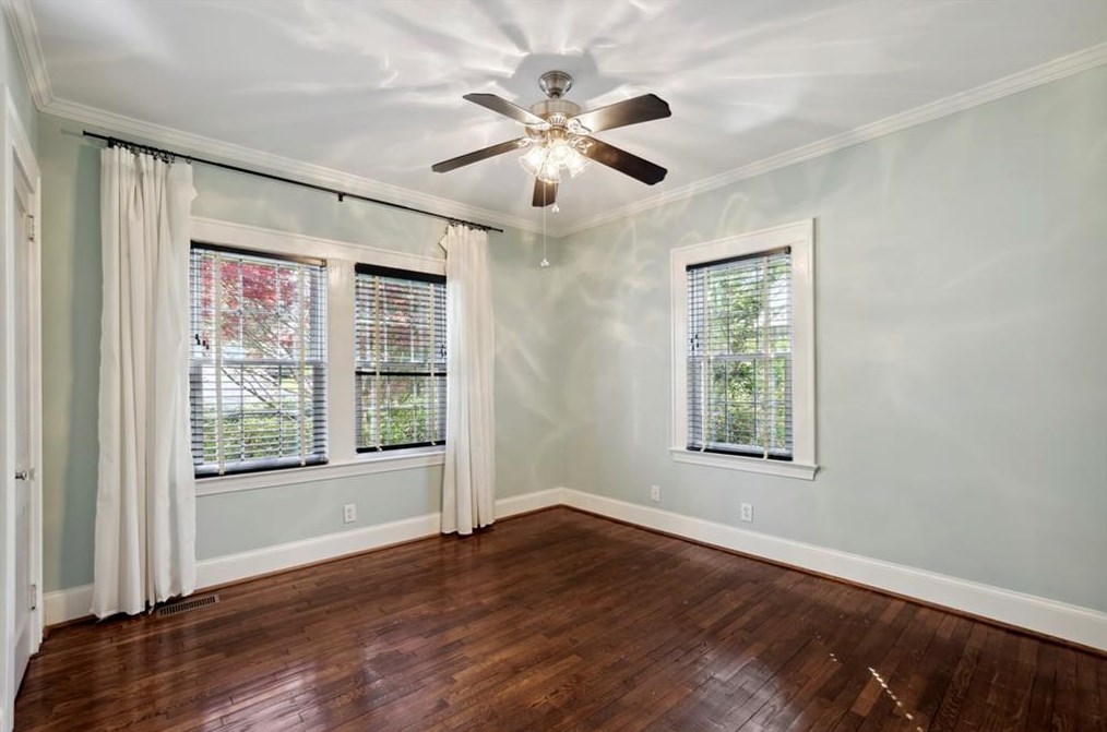 224 Chelsea Dr, Decatur GA  30030-5004 exterior