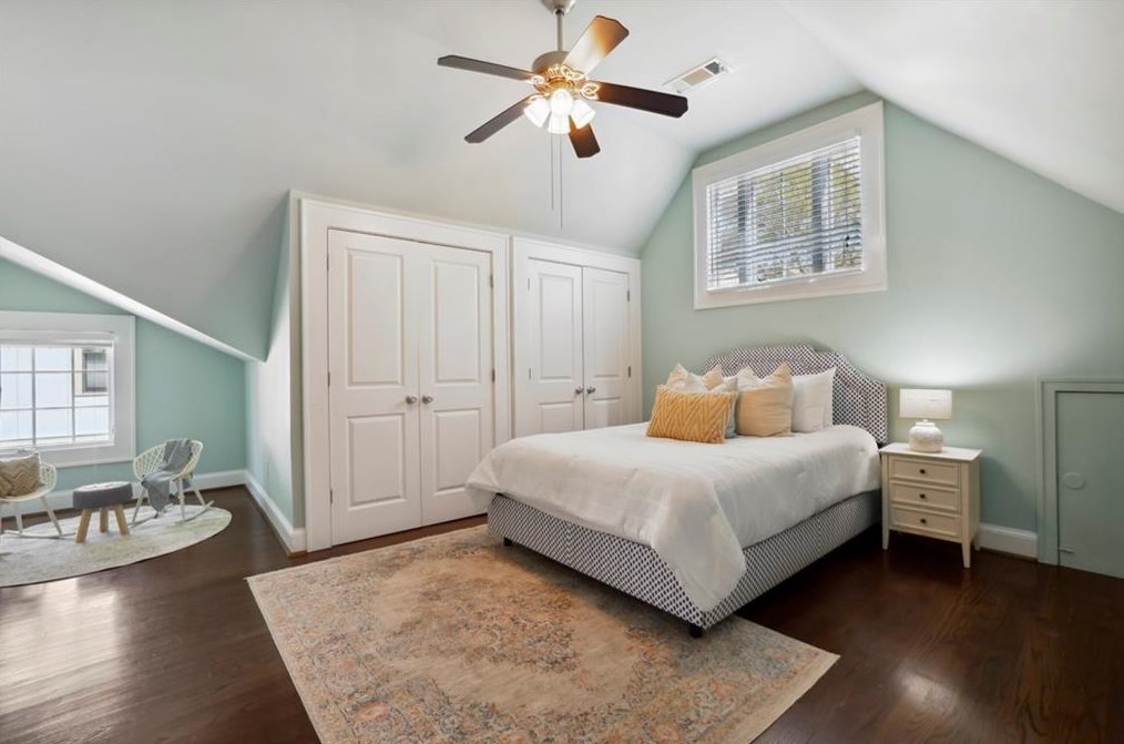 224 Chelsea Dr, Decatur GA  30030-5004 exterior