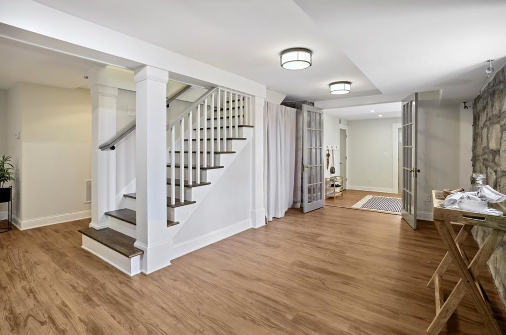 224 Chelsea Dr, Decatur GA  30030-5004 exterior