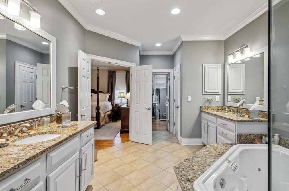 2221 Edgartown Ln, Smyrna GA  30080-6538 exterior