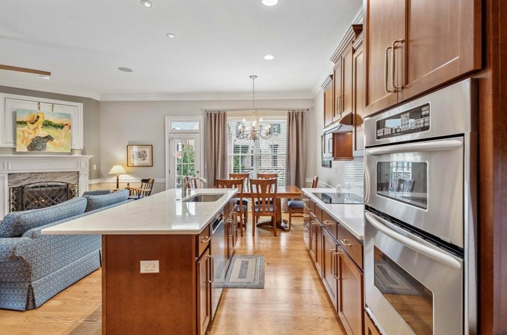 2221 Edgartown Ln, Smyrna GA  30080-6538 exterior