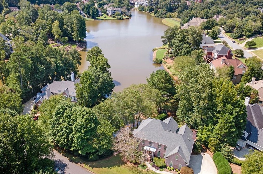 9025 Nesbit Lakes Dr, Alpharetta, GA 30022