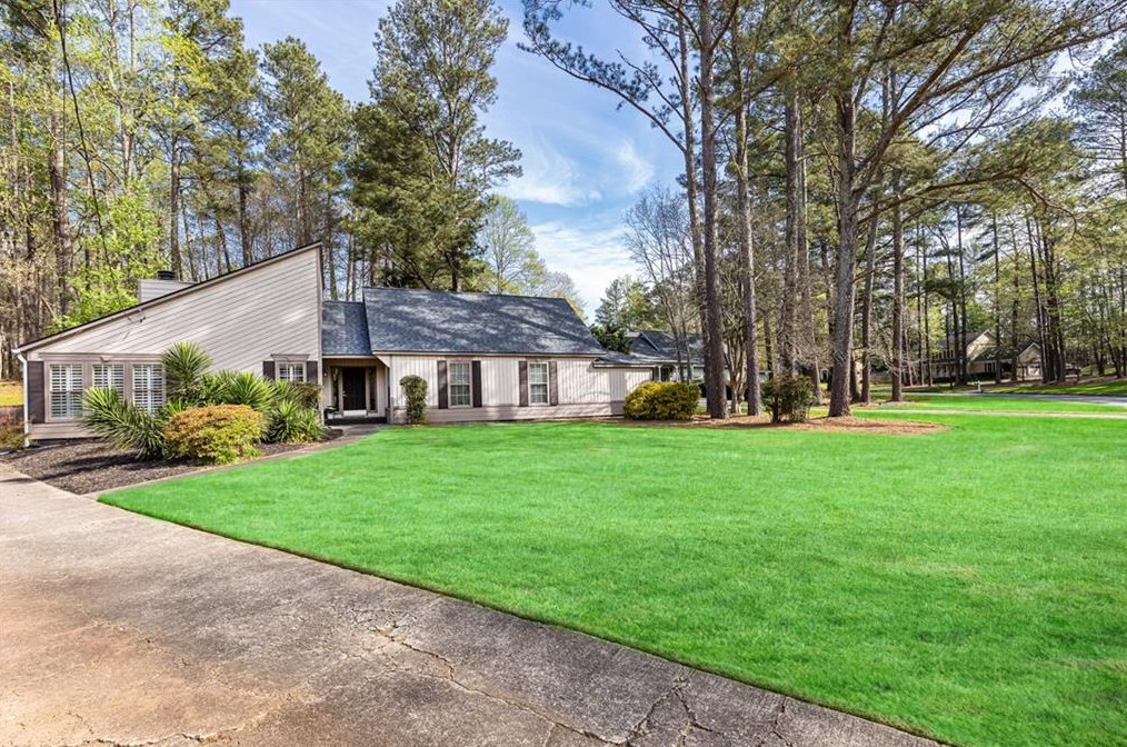 150 Summerfield Dr, Alpharetta, GA 30022-4833