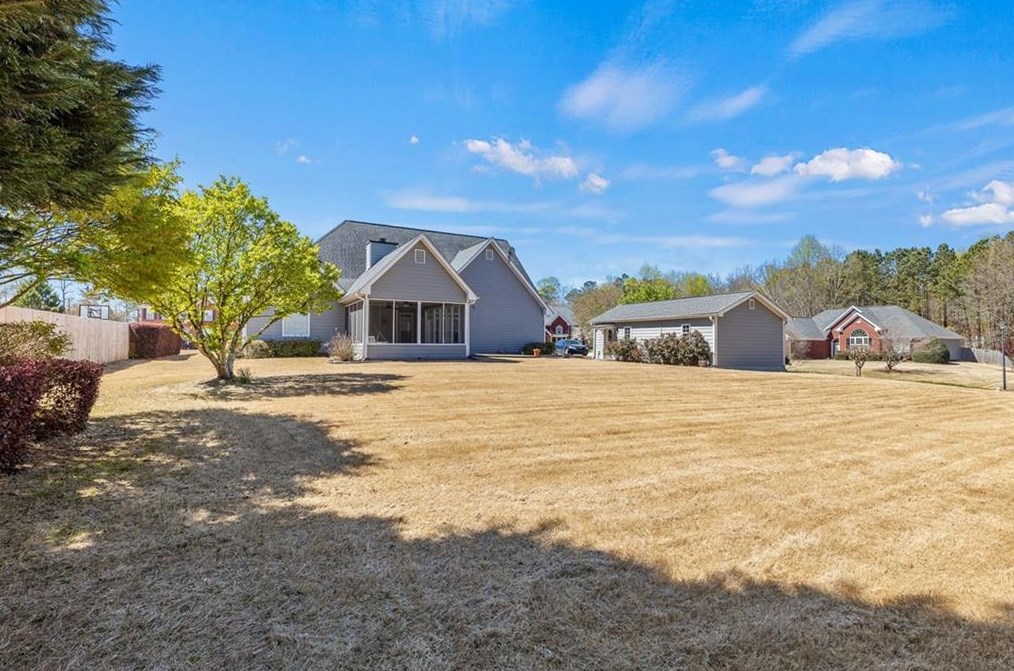 2372 Herring Woods Trl, Grayson GA  30017-4094 exterior